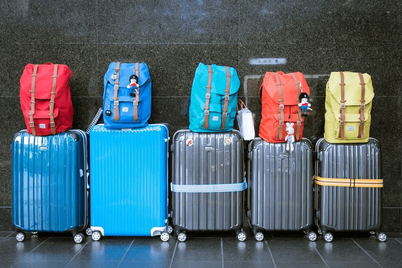 What is the best size for carry shop on luggage