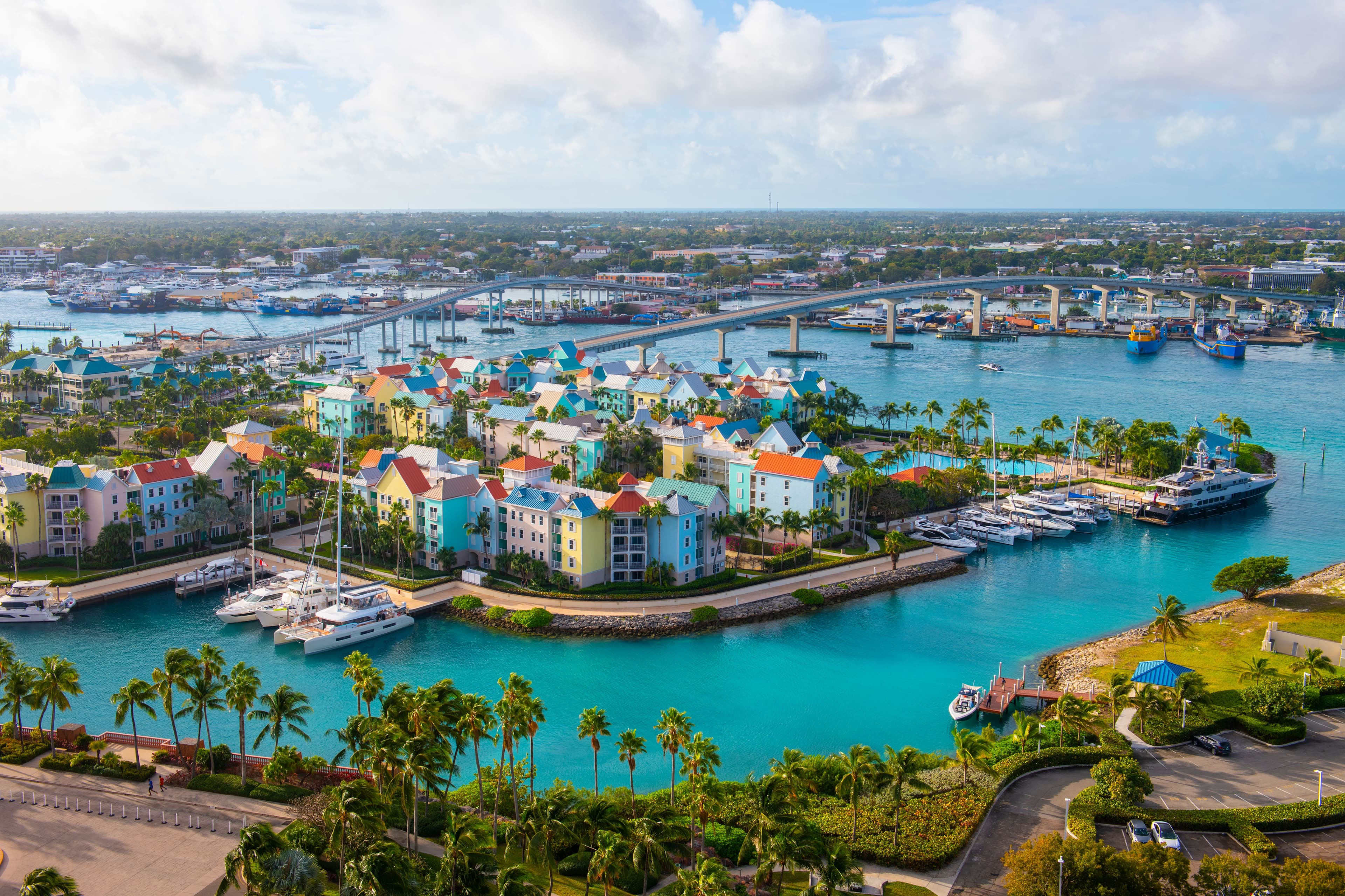Best time to cruise the Bahamas - Cruise Tips, Reviews, & Articles