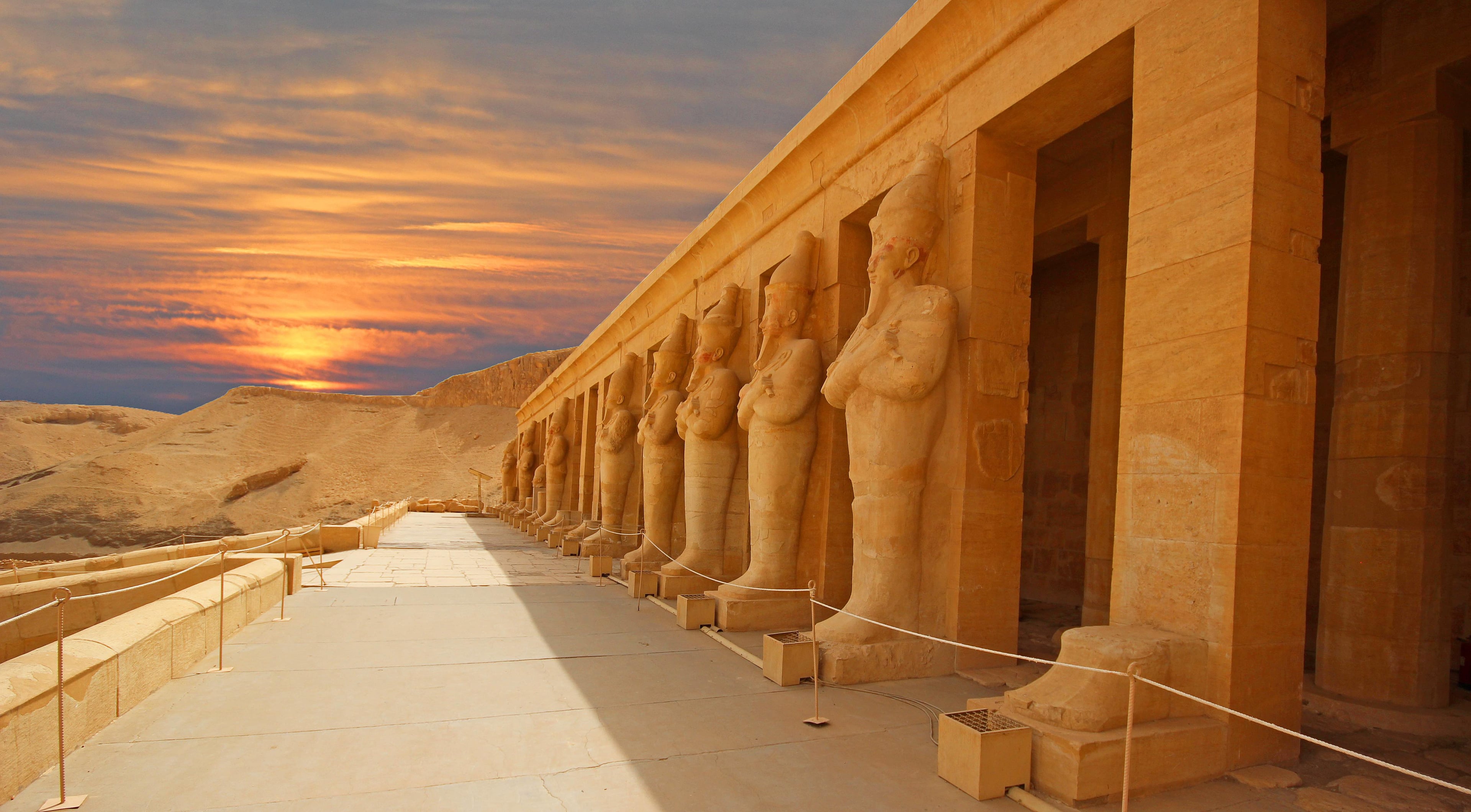 Book cruises to Egypt & Red Sea in 2025 with Norwegian Online and Save