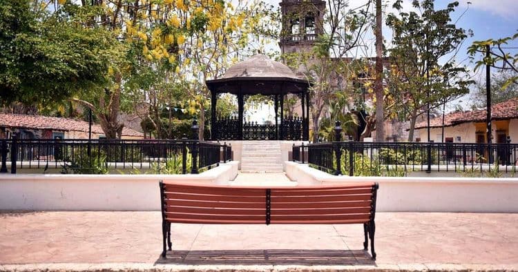 Pueblos Encantadores de Sierra Madre y Almuerzo Mexicano