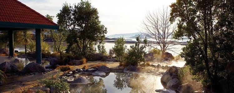 Piscina de hidromasaje Deluxe con spa de Rotorua y Polinesia