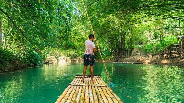 Rafting en el Martha Brae con playa y almuerzo