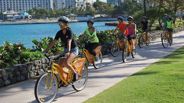 Ciudad de San Juan y Playas en Bicicleta