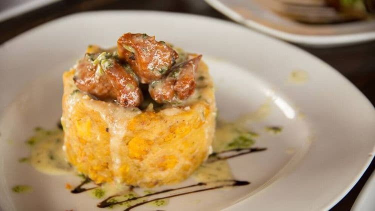 Experiencia Mofongo y Mojito