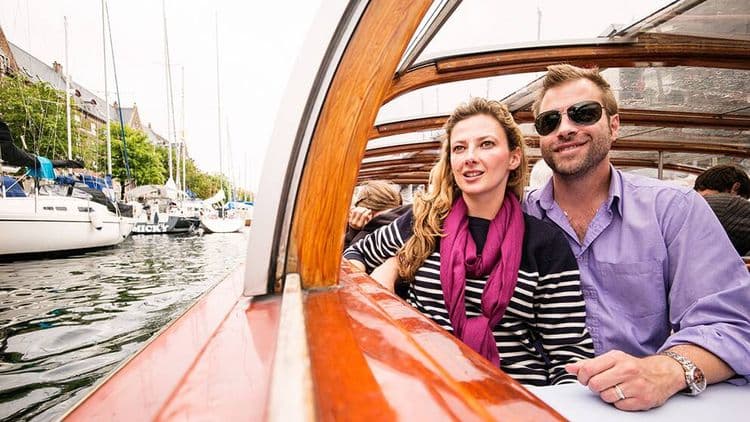 Maravillosa Maravillosa Copenhague por tierra y por mar