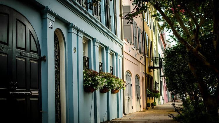 Discover Charleston's Unique Historic District