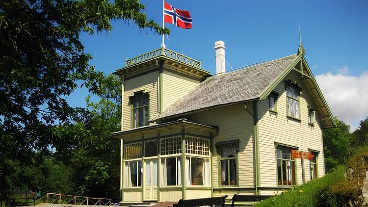 Trodhaugen, Fantoft Stave Church and City Sightseeing