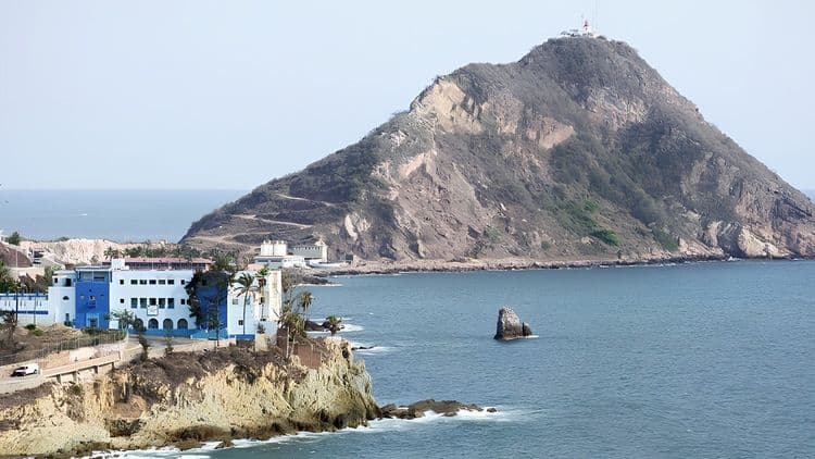 Lighthouse Hike