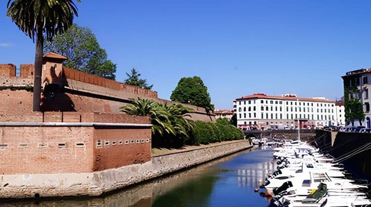 Livorno By Walk & Panoramic Drive
