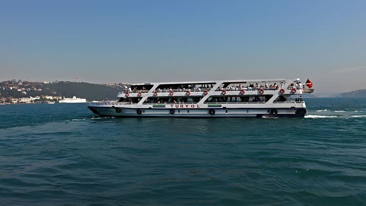 Cruise on the Bosphorus and Shopping