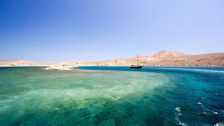 Cruise to Rhenia Island