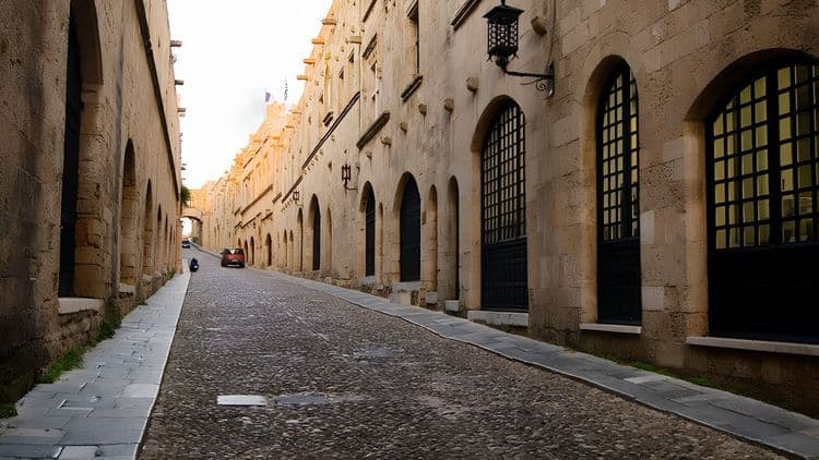 A Drive of Scenic Rhodes