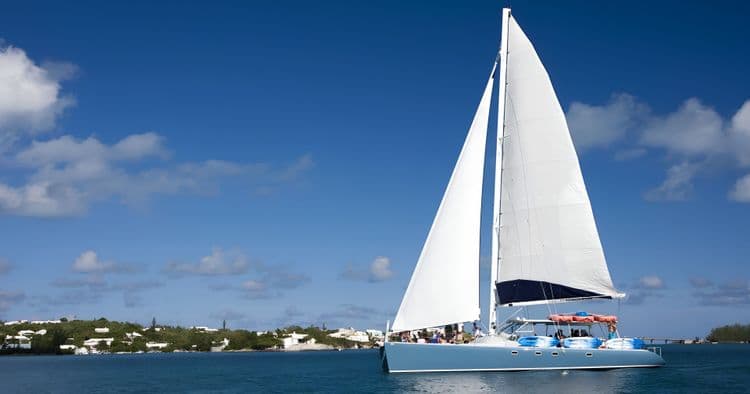 Nado y snorkel en catamarán Rising Son