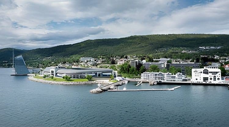 Fjords and Mansions of Molde Bike Ride