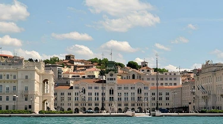 Recorrido a pie por el descubrimiento de Trieste