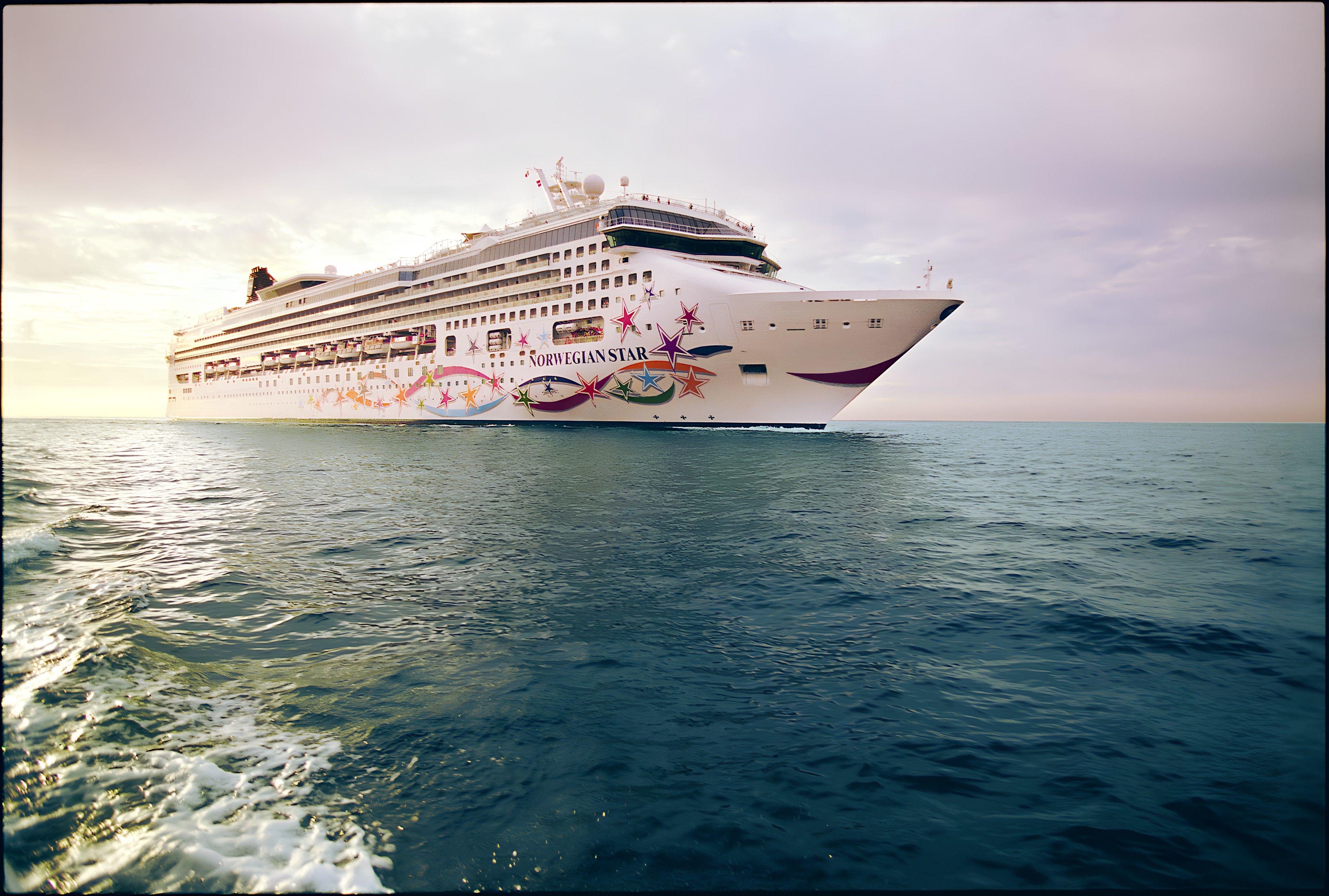 Norwegian Star cruise ship