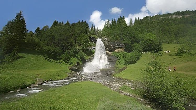The Lovely Hardangerfjord & the Waterfall