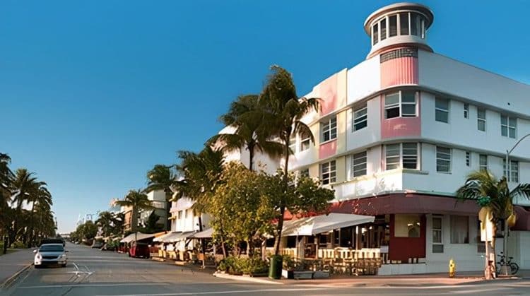 Grand Tour: Everglades & Best Of Miami - In Transit