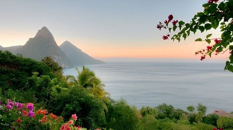 Snorkel debajo del Piton