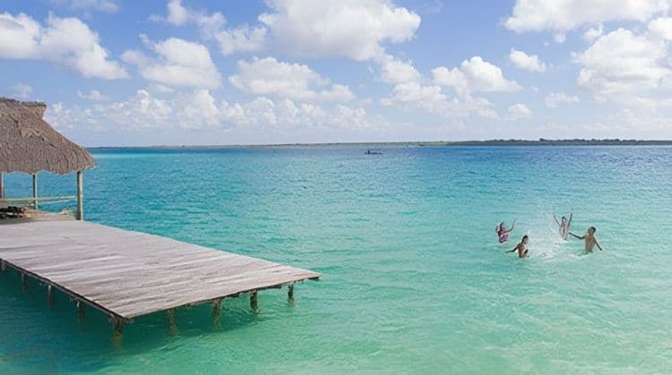 Bacalar Fort & 7 Colours' Lagoon
