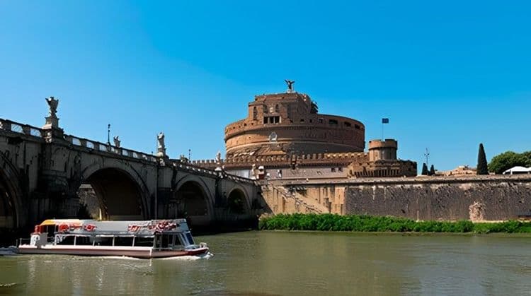 Tiber Cruise, Walking In Trastevere And Baroque Rome