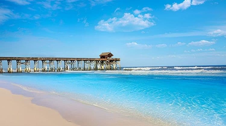 A Day At Cocoa Beach: In Transit