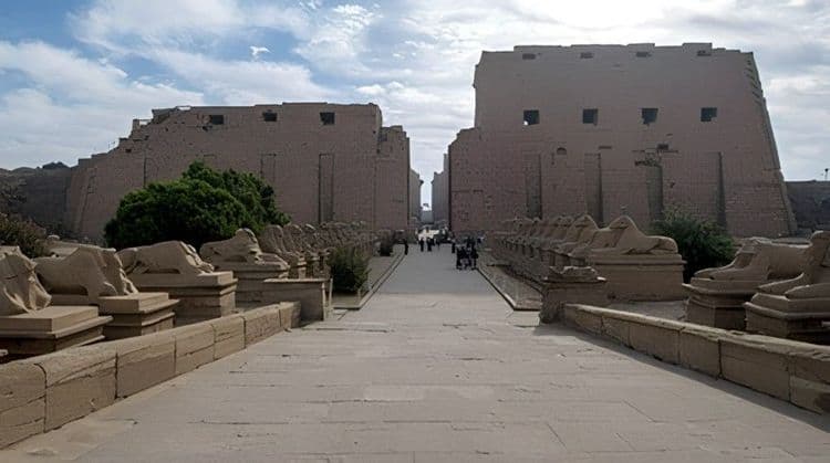 Luxor Temple, Valley of the Kings & Felucca Sailing 13,5 Hours, Lunch Included