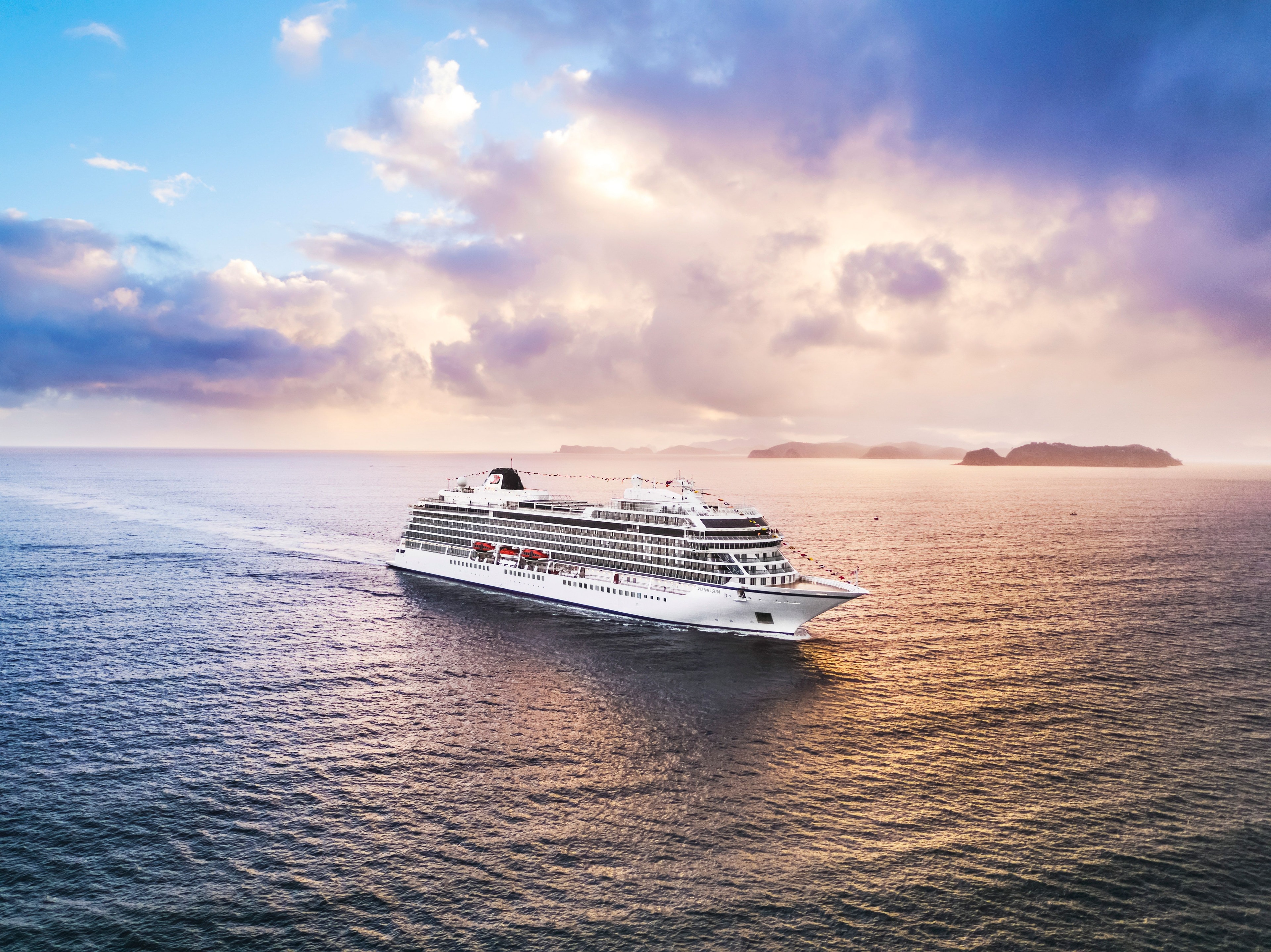 Viking Yi Dun cruise ship