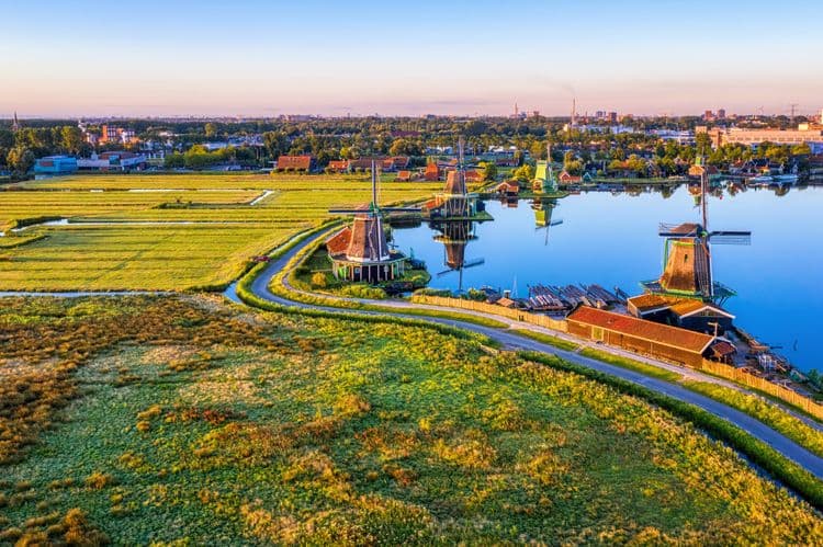Zaanse Schans & the Symbols of Holland