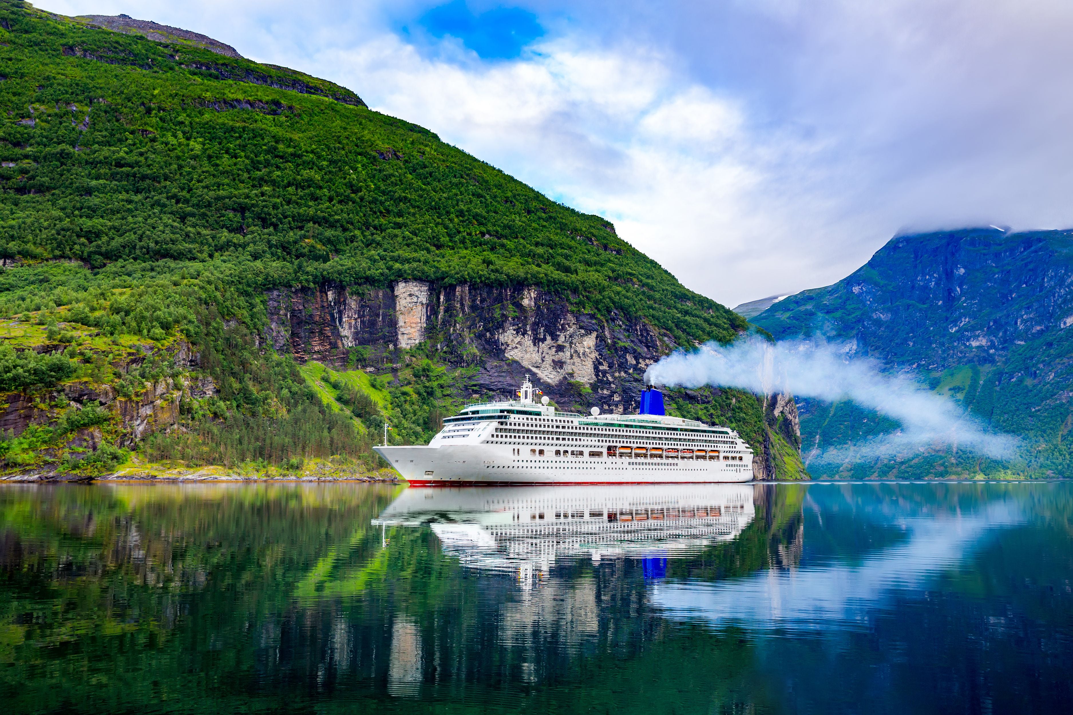 Book cruises to Norway online and save