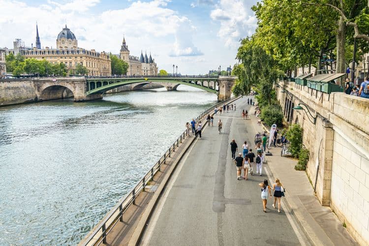 Seine River Walk with Adventure Host