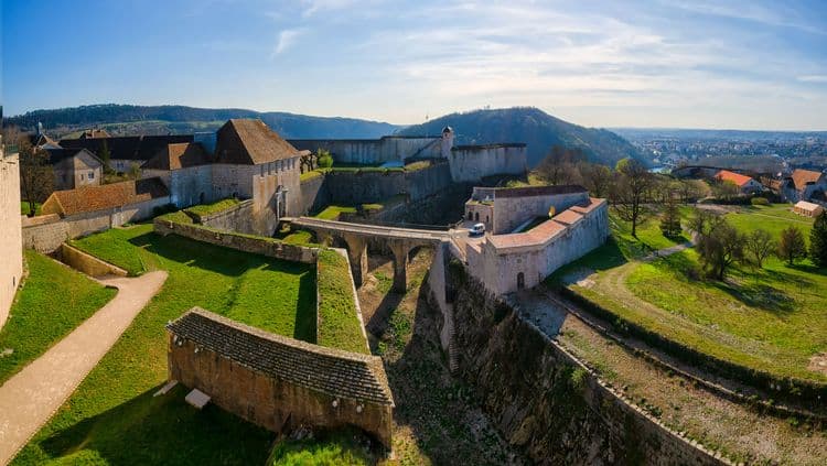 Guided Visit to the Citadel of Blaye and Route de la Corniche