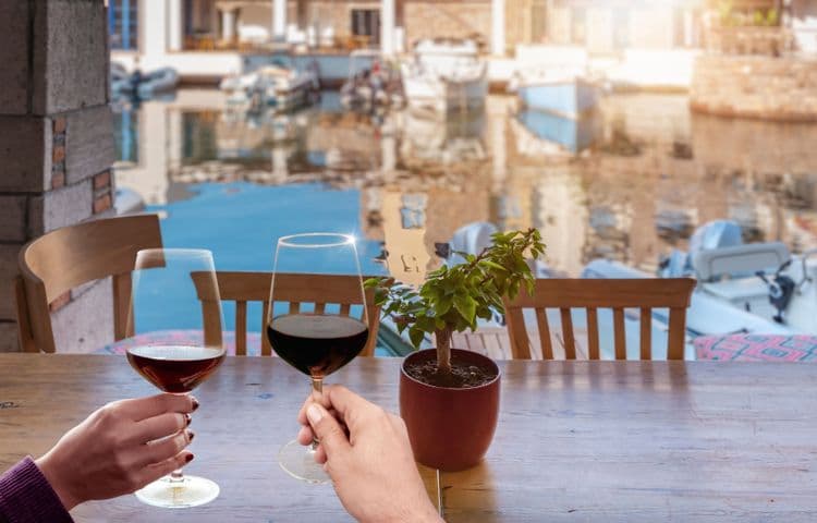 Degustación de vinos y tapas tentadoras