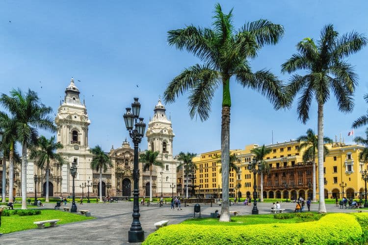Lima Guided Walking Tour & Catacombs Visit