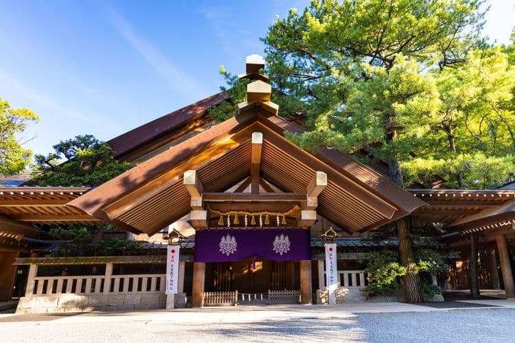 Atsuta Shrine & Toyota Technology Museum