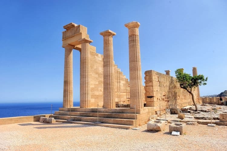 The Acropolis of Lindos in 3D Augmented Reality