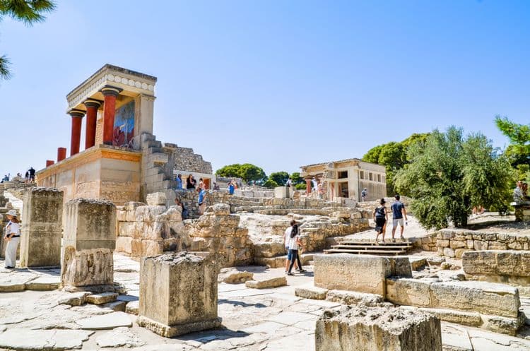 Knossos & Heraklion On Your Own