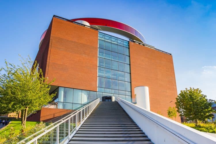 Best of Arhus: Canal Walk, Aros Art Museum & Den Gamle By