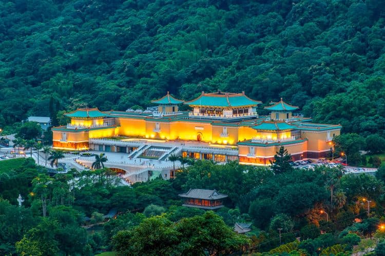 National Palace Museum, Chiang Kai Shek & Temples