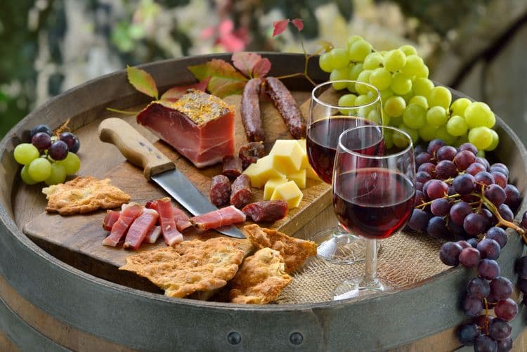 Visite intime du vignoble de Tramuntana avec dégustations de vins et délices de Majorque