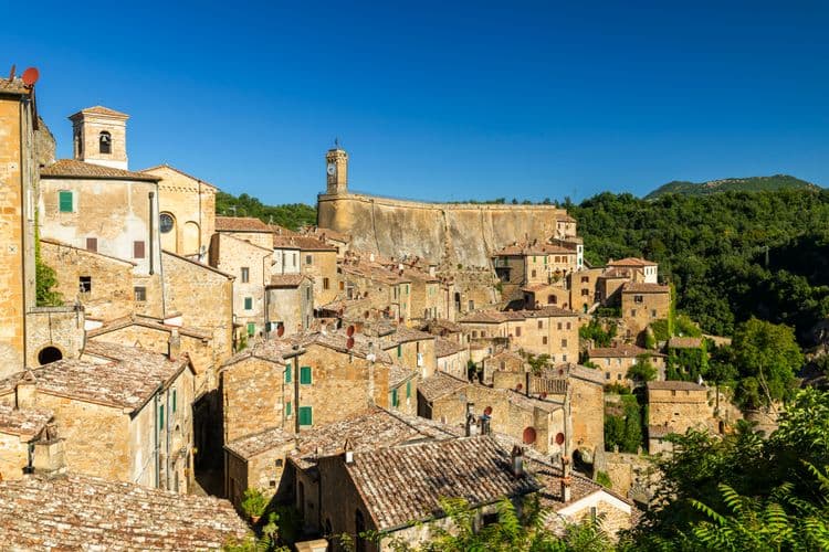 Los Pueblos de Tufa y Almuerzo Tradicional
