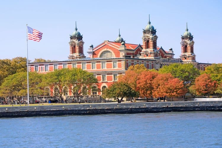Ellis Island - Detrás de escena