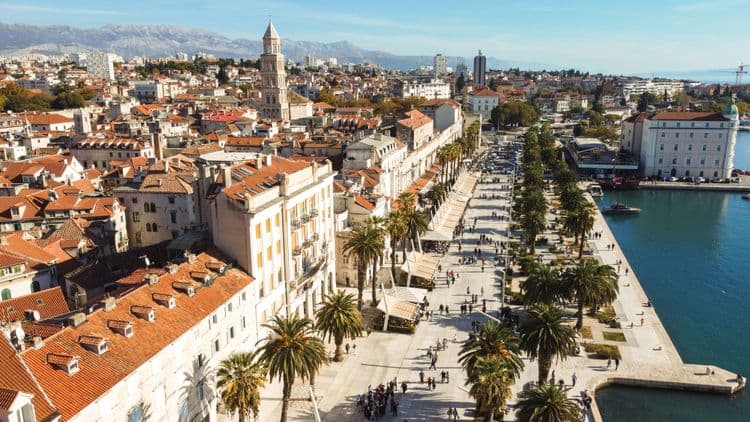 (accesible en silla de ruedas) Split
