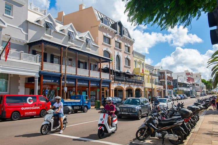 West End Bermudas: Costa pintoresca y lugares de interés histórico