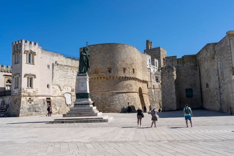Descubre el antiguo Otranto
