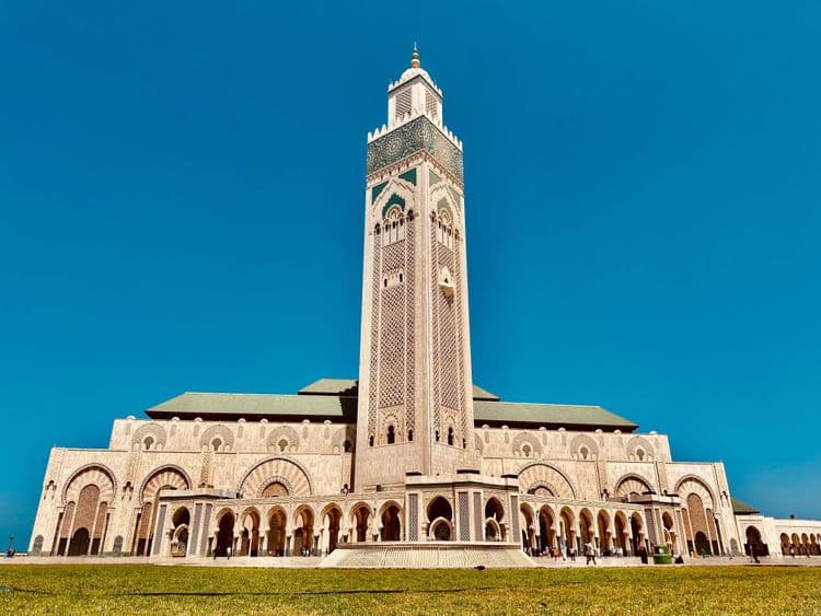 Casablanca the Grand Mosque and breakfast at Sqala