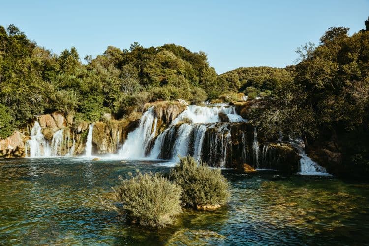 Rtrekking dans le parc national et les chutes d'eau de Krka