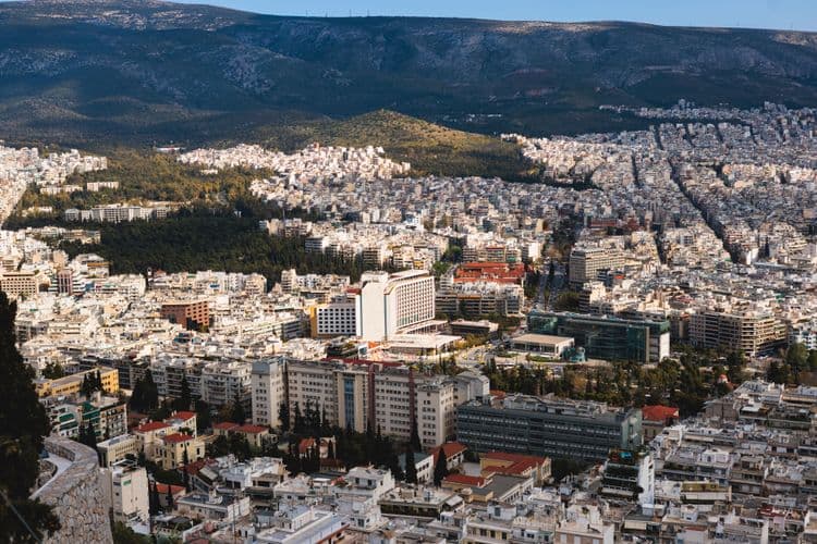 Atenas, Acrópolis y Museo Arqueológico con Almuerzo (Tour y Traslado al Aeropuerto)