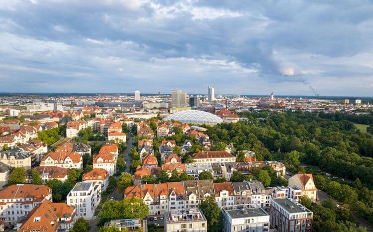 Lugares de interés de la ciudad de Leipzig y las emociones de Porsche en jet privado